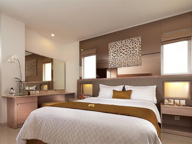 Kuta Angel Hotel - Luxurious Living Exterior photo