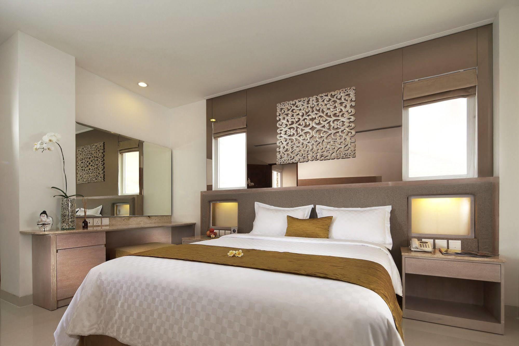 Kuta Angel Hotel - Luxurious Living Exterior photo