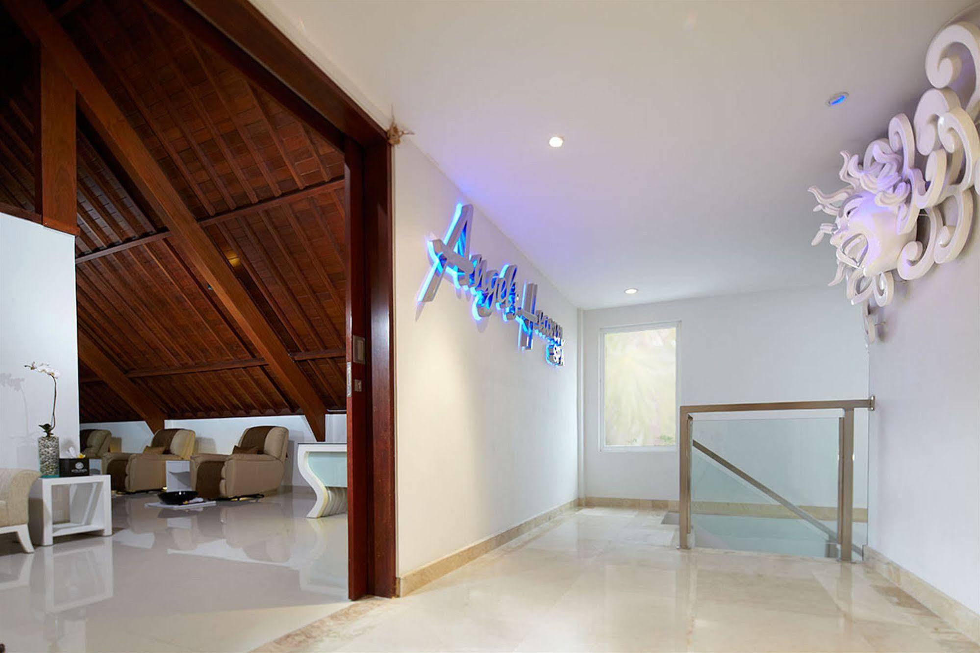 Kuta Angel Hotel - Luxurious Living Exterior photo