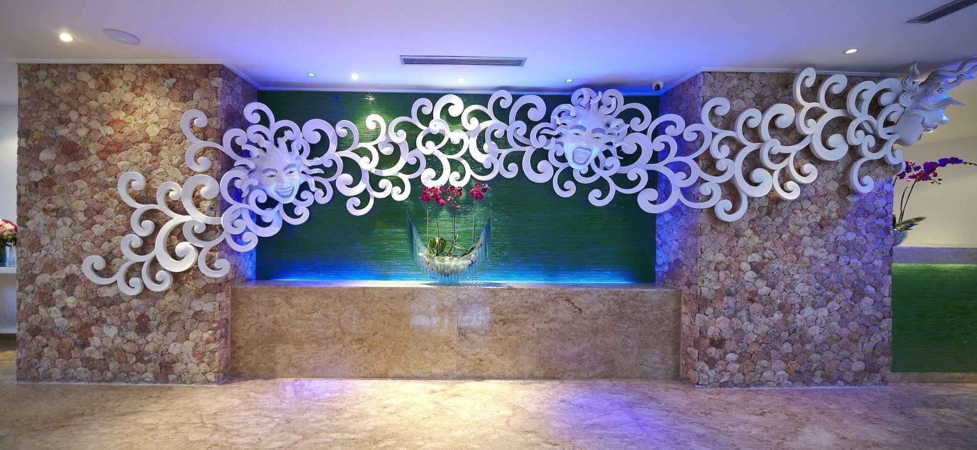 Kuta Angel Hotel - Luxurious Living Exterior photo